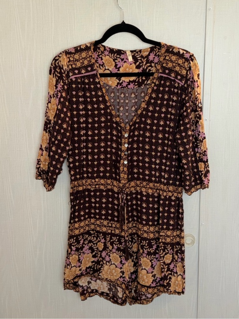 Spell & The Gypsy Women's Boho romper, V-Neck Button Front, 3/4 Sleeve Sz L